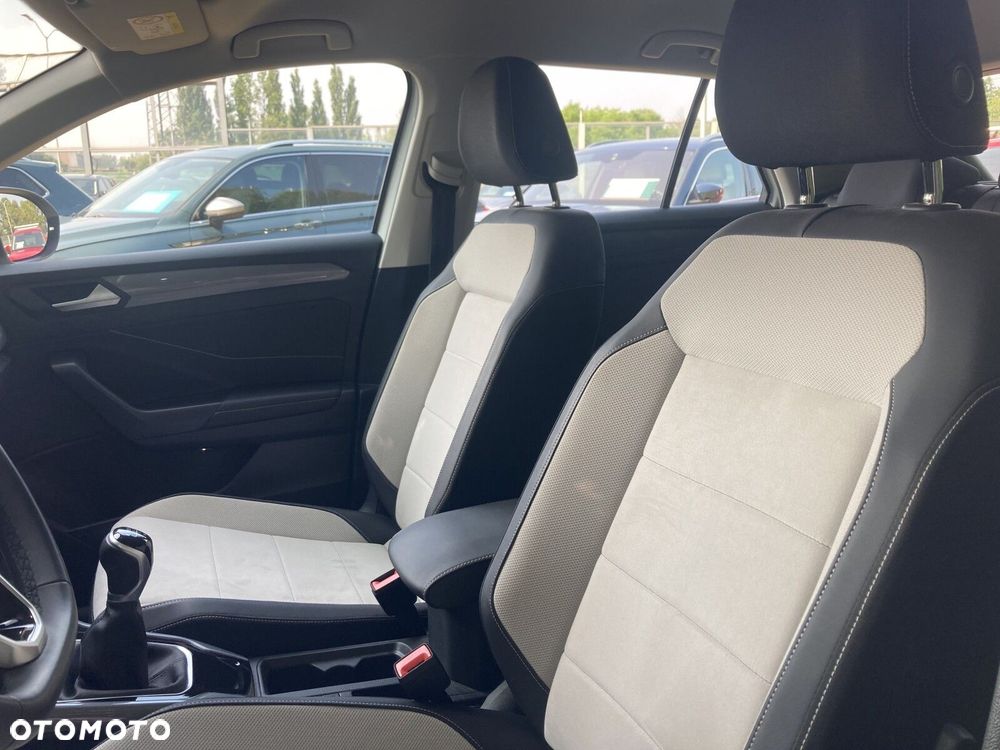 Volkswagen T-Roc 1.5 TSI Style - 19