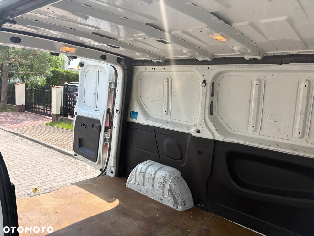 Renault Trafic - 11