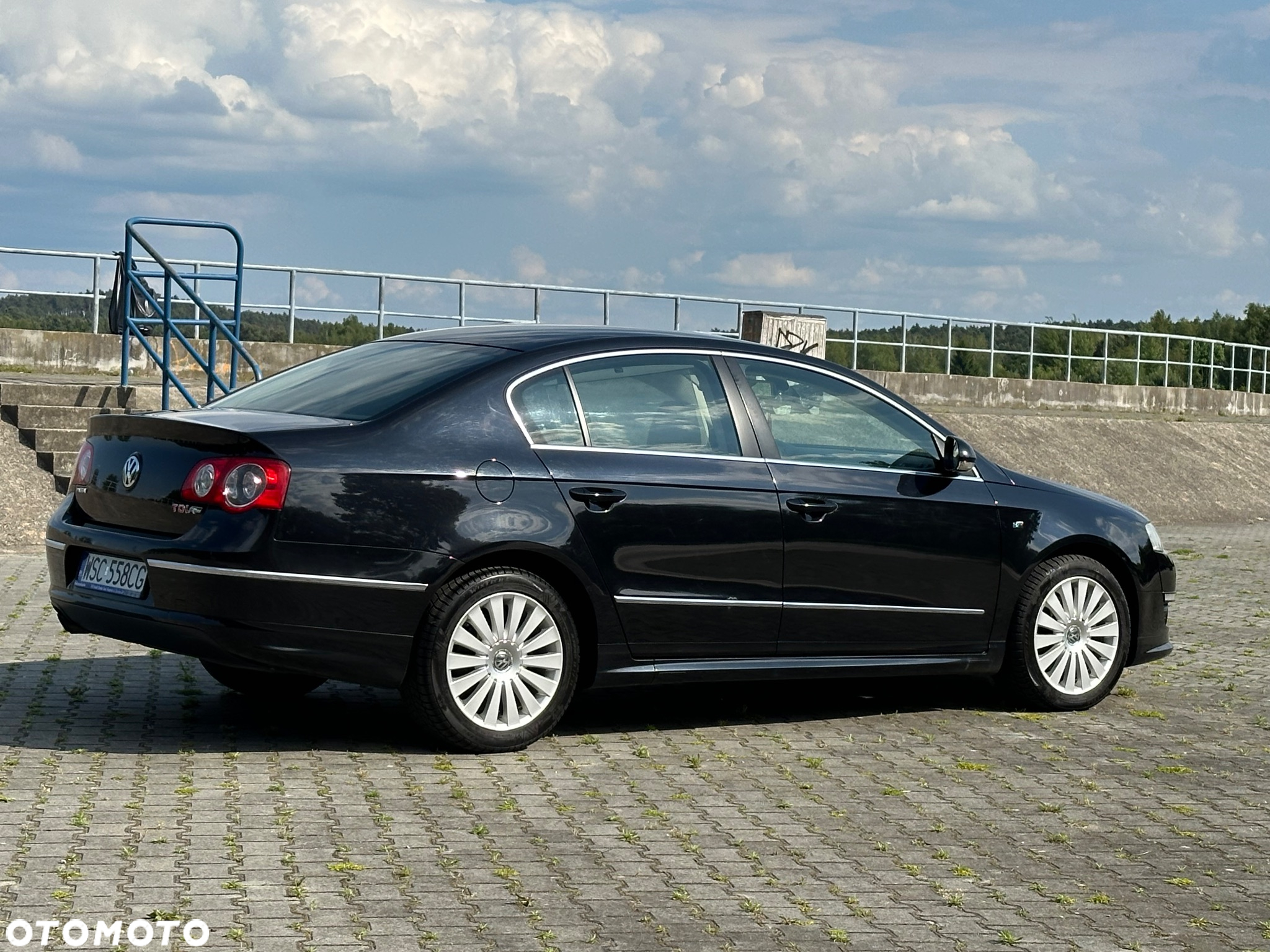 Volkswagen Passat 2.0 TDI DPF Highline DSG - 4