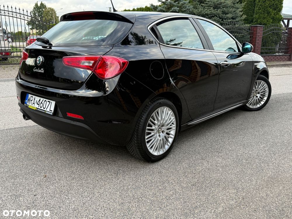 Alfa Romeo Giulietta - 8