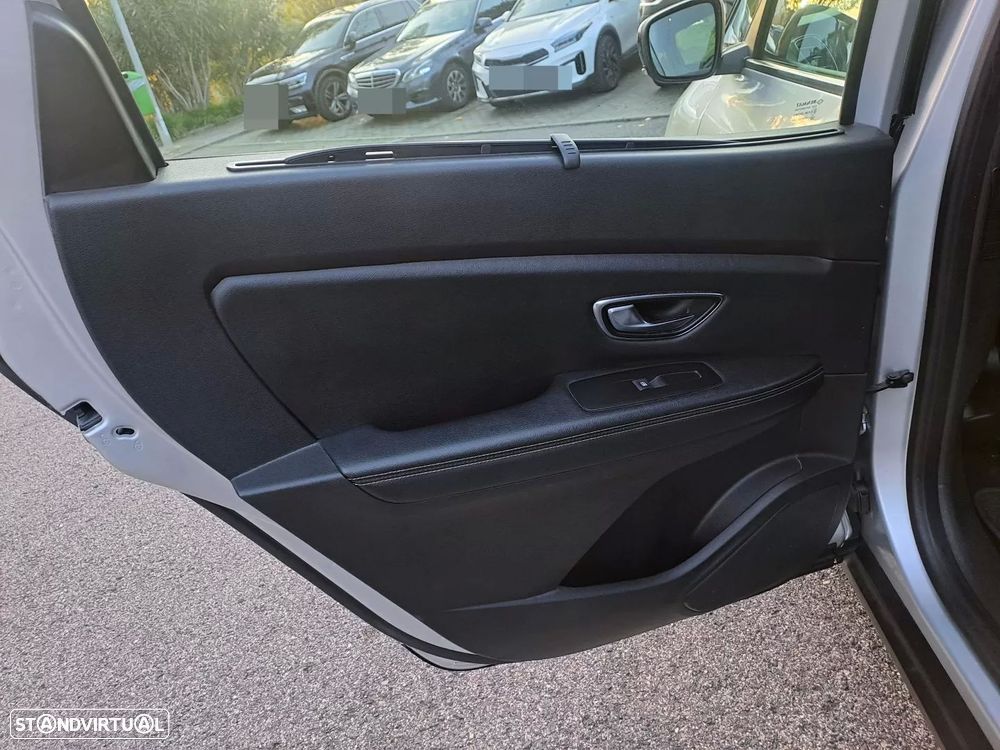 Renault Grand Scénic 1.5 dCi Intens Hybrid Assist SS - 16