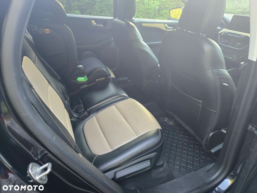 Ford Kuga 2.5 Duratec FHEV 4x4 TITANIUM - 12