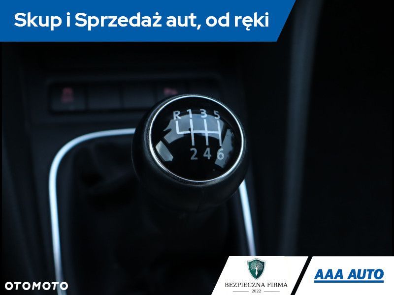 Volkswagen Golf - 15