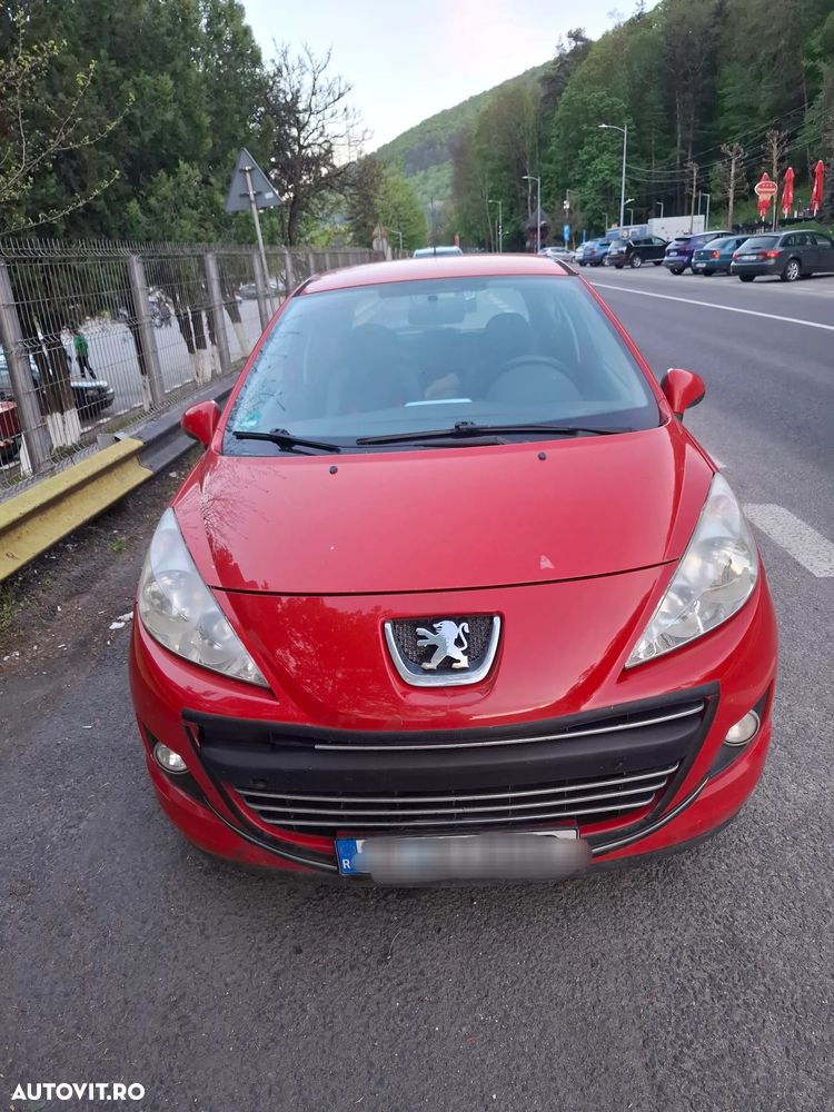 Peugeot 207 - 8