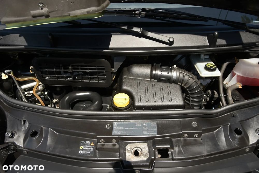 Opel Vivaro - 23