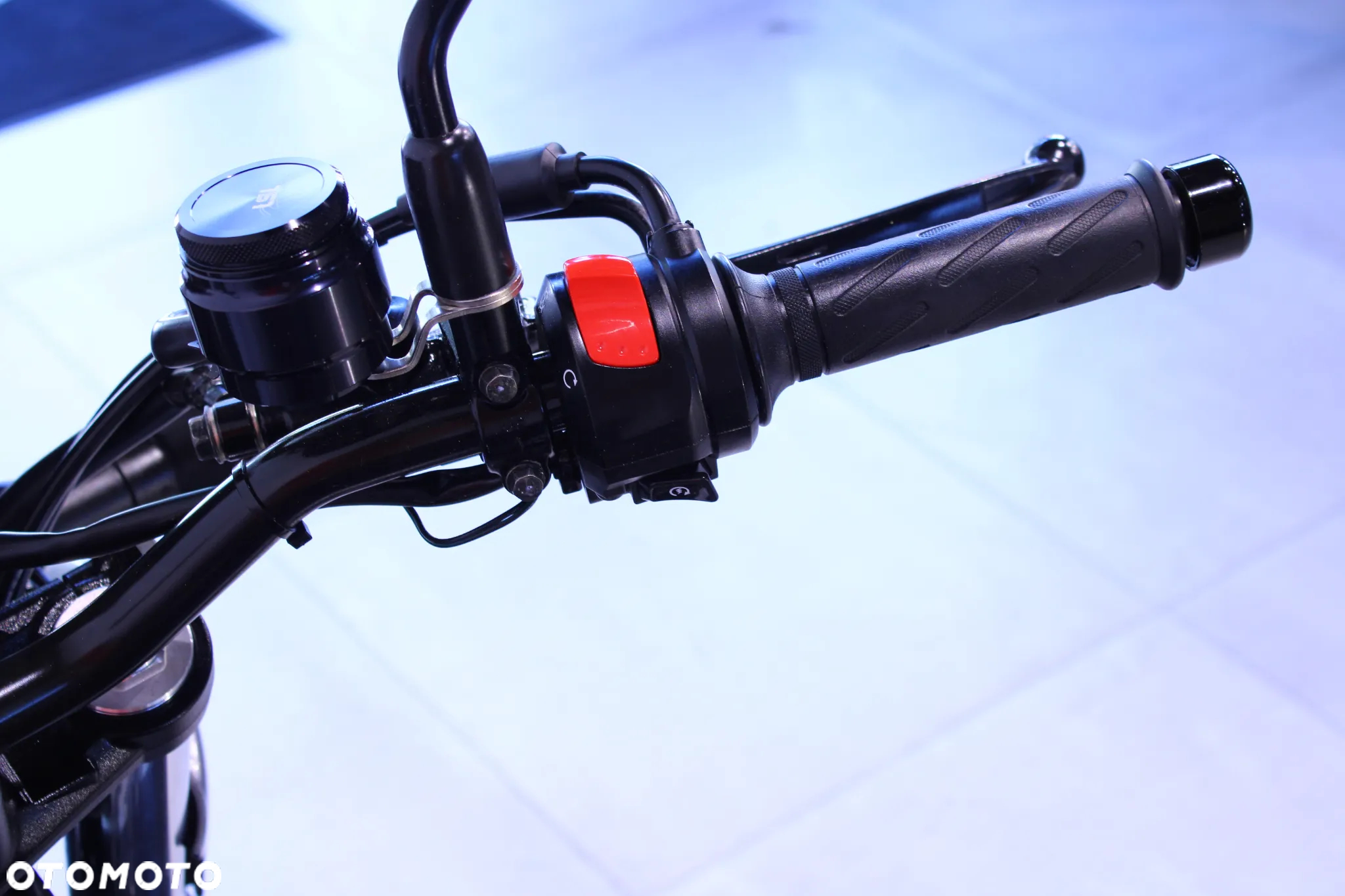 Suzuki SV - 9