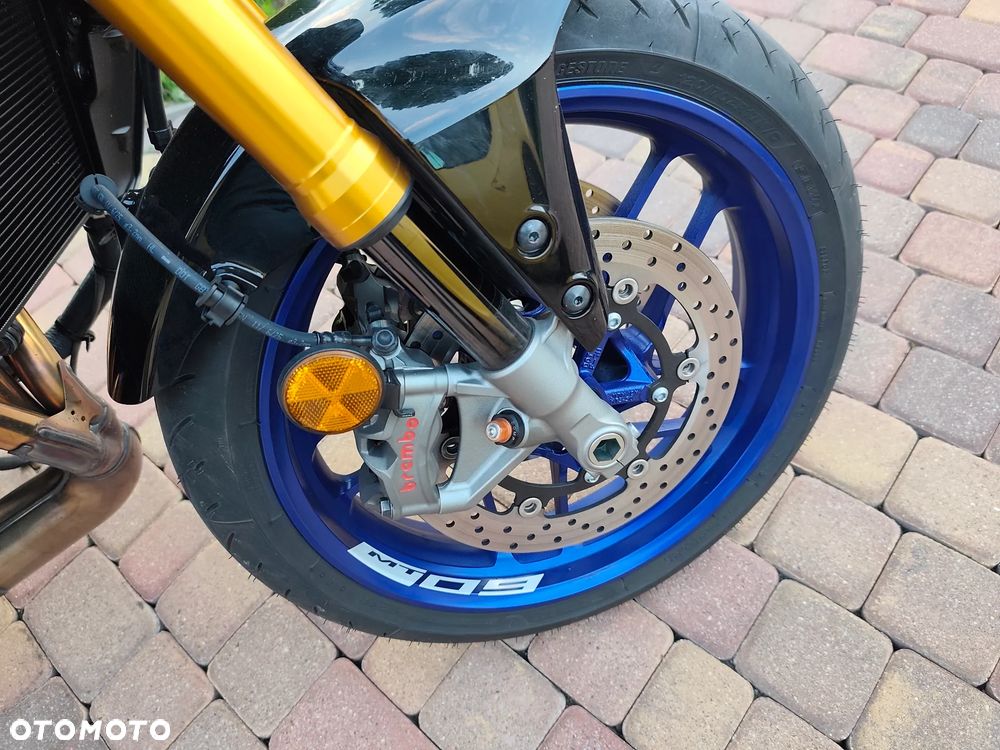 Yamaha MT - 7