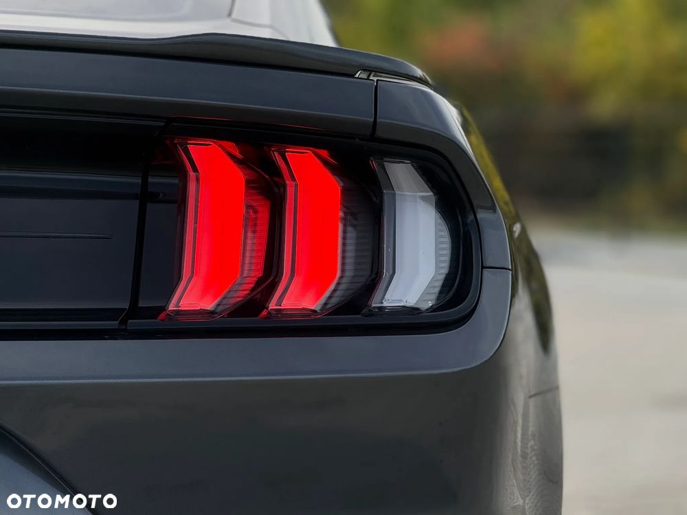 Ford Mustang 5.0 V8 GT - 19