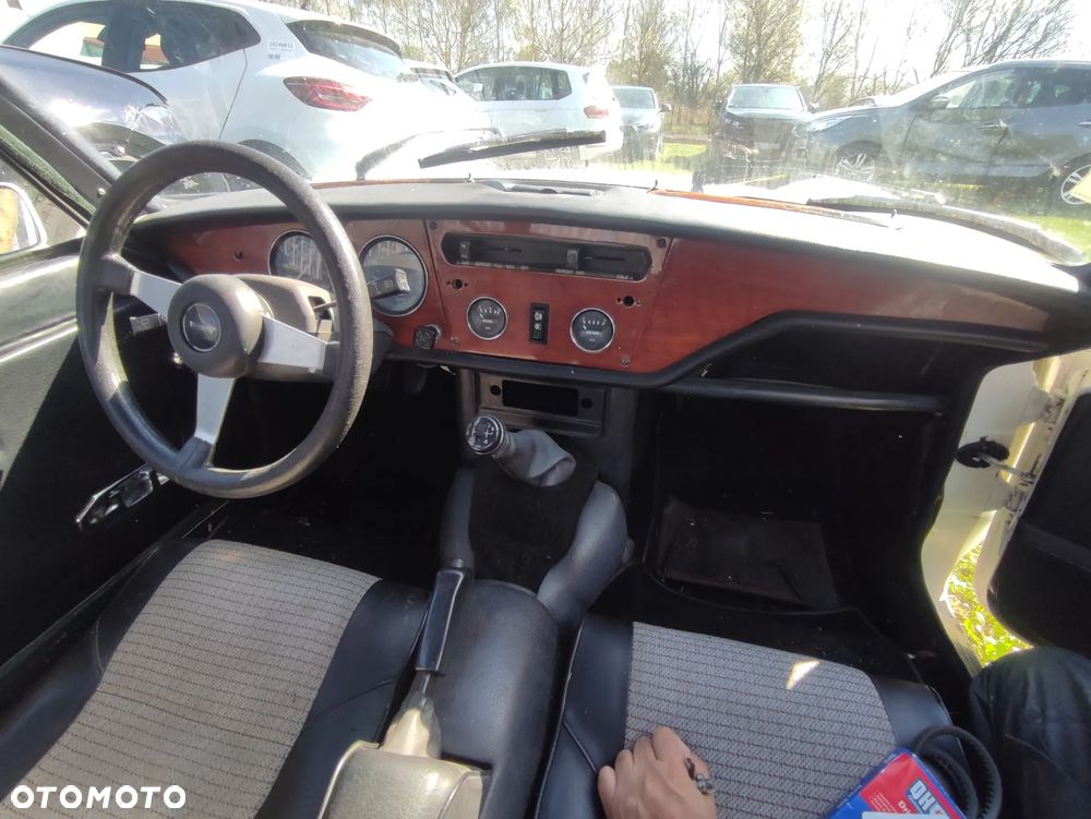 Triumph Spitfire - 9