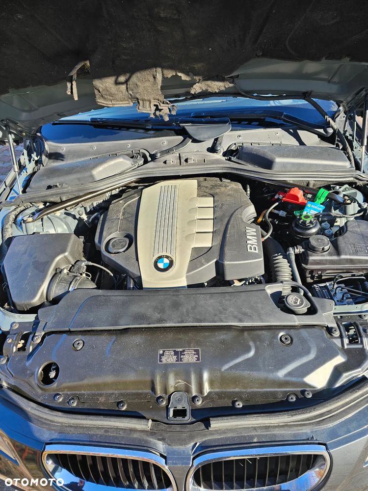 BMW Seria 5 520d Touring - 35