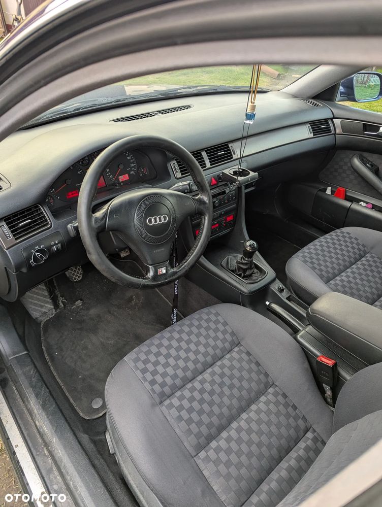 Audi A6 Avant 2.8 30V - 20