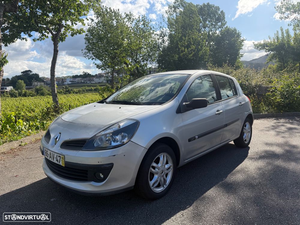 Renault Clio 1.5 dCi Confort - 2