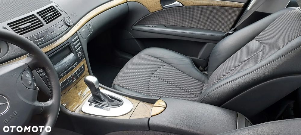 Mercedes-Benz Klasa E 200 Kompressor Automatik Avantgarde - 35