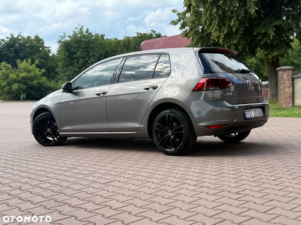 Volkswagen Golf VI 1.6 TDI Comfortline - 24