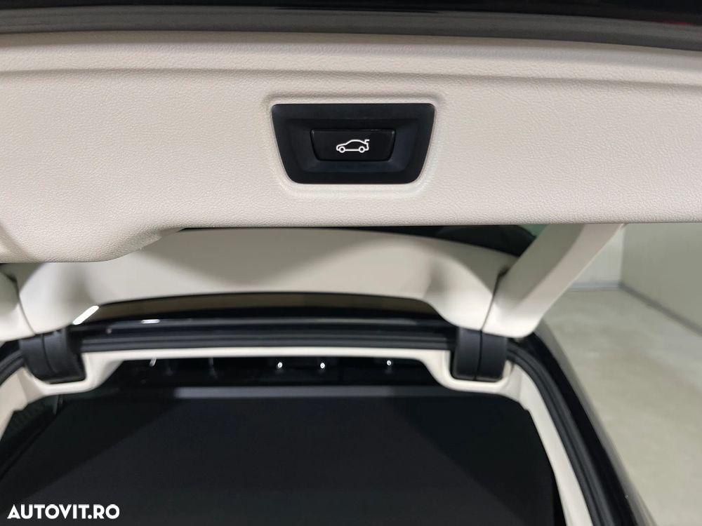 BMW Seria 3 320i AT - 23