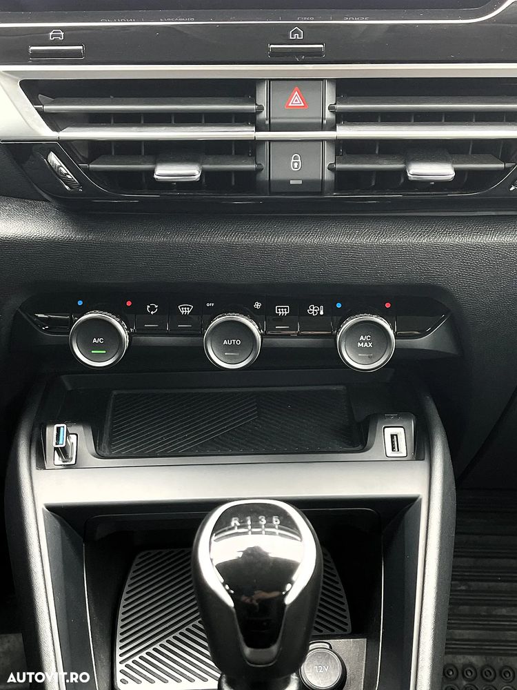 Citroën C4 PureTech 100 Stop&Start FEEL - 25