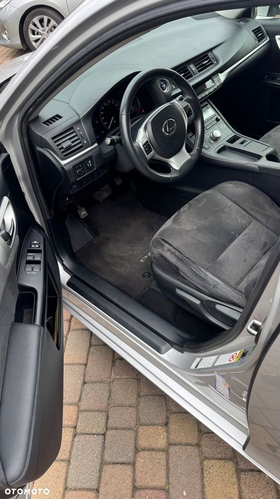 Lexus CT 200h Elegance - 16