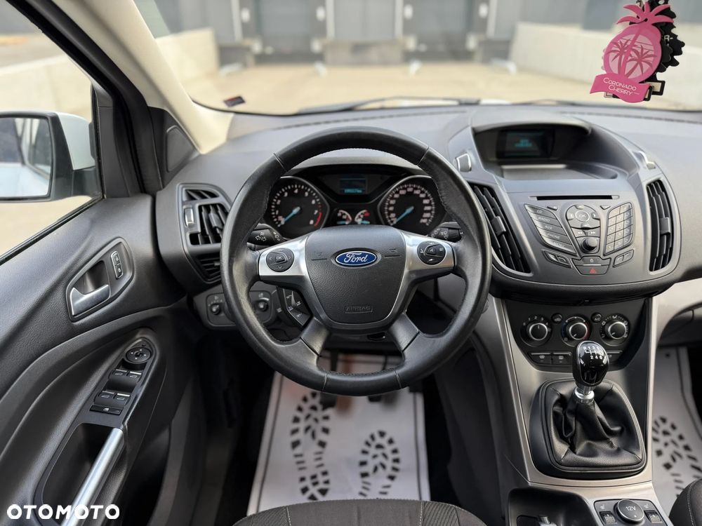 Ford Kuga - 10
