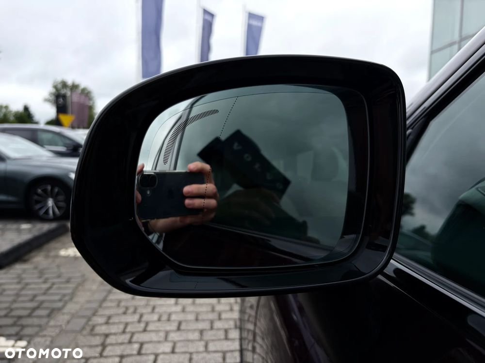 Volvo XC 60 B5 B AWD Plus Dark - 7