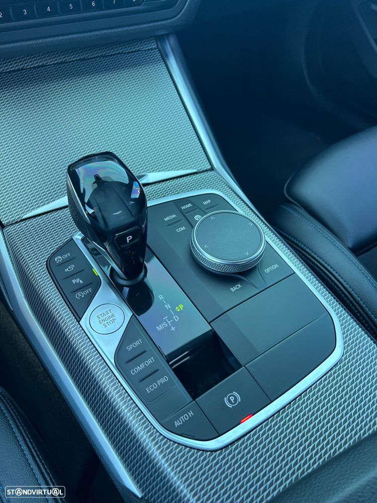 BMW 320 d Pack M Auto - 16