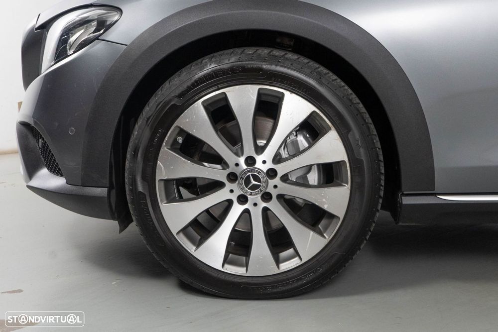 Mercedes-Benz E 220 d 4Matic All-Terrain - 11