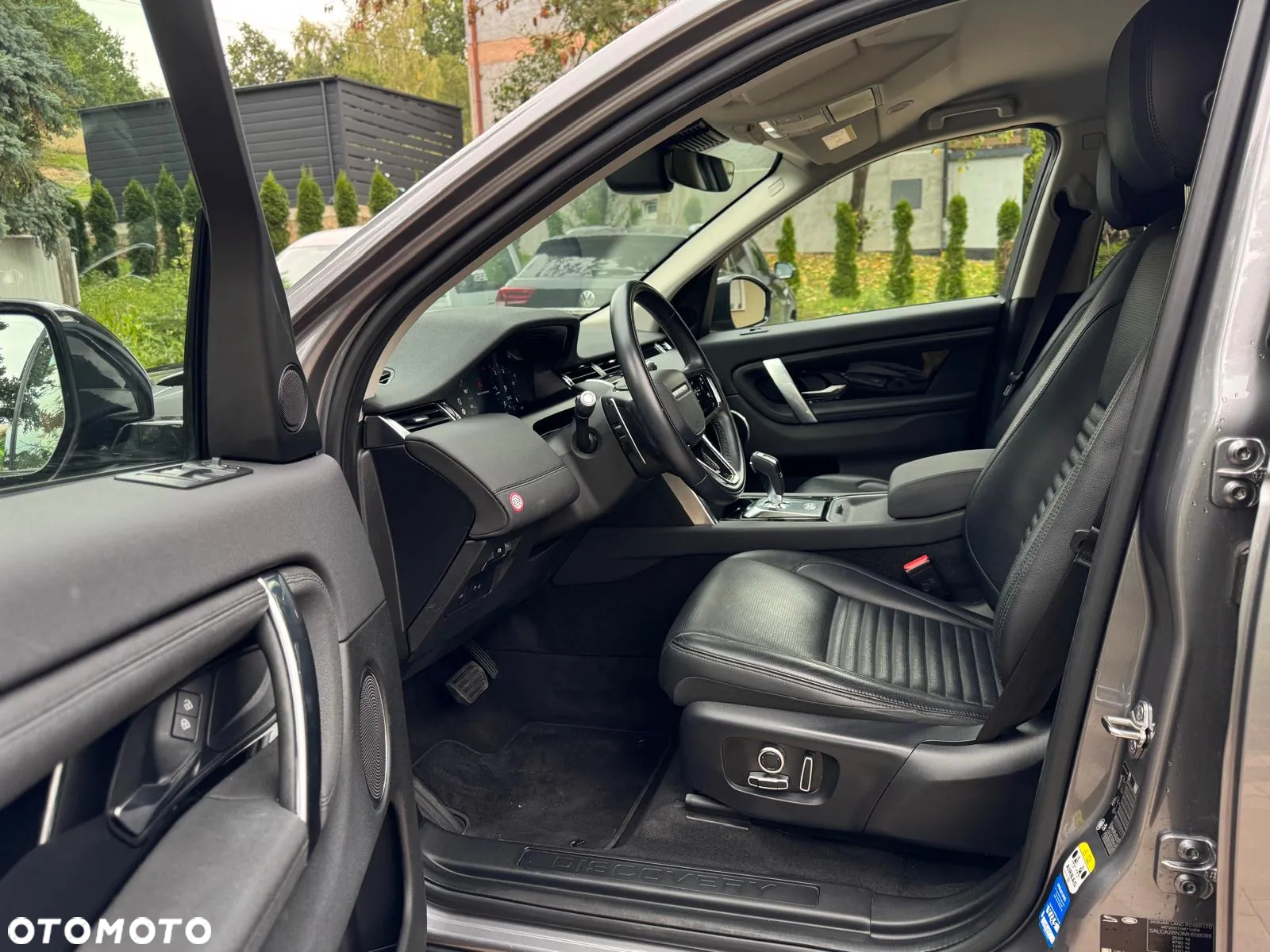 Land Rover Discovery Sport - 11