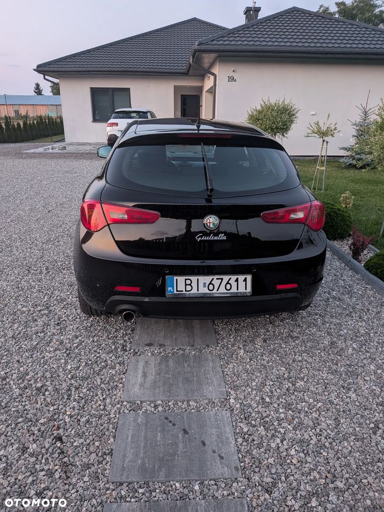 Alfa Romeo Giulietta 1.6 JTDM 16V - 4