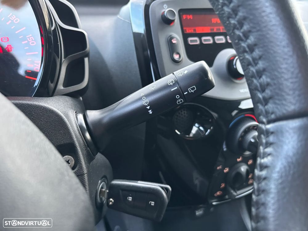 Peugeot 108 1.0 VTi Style ETG5 - 18