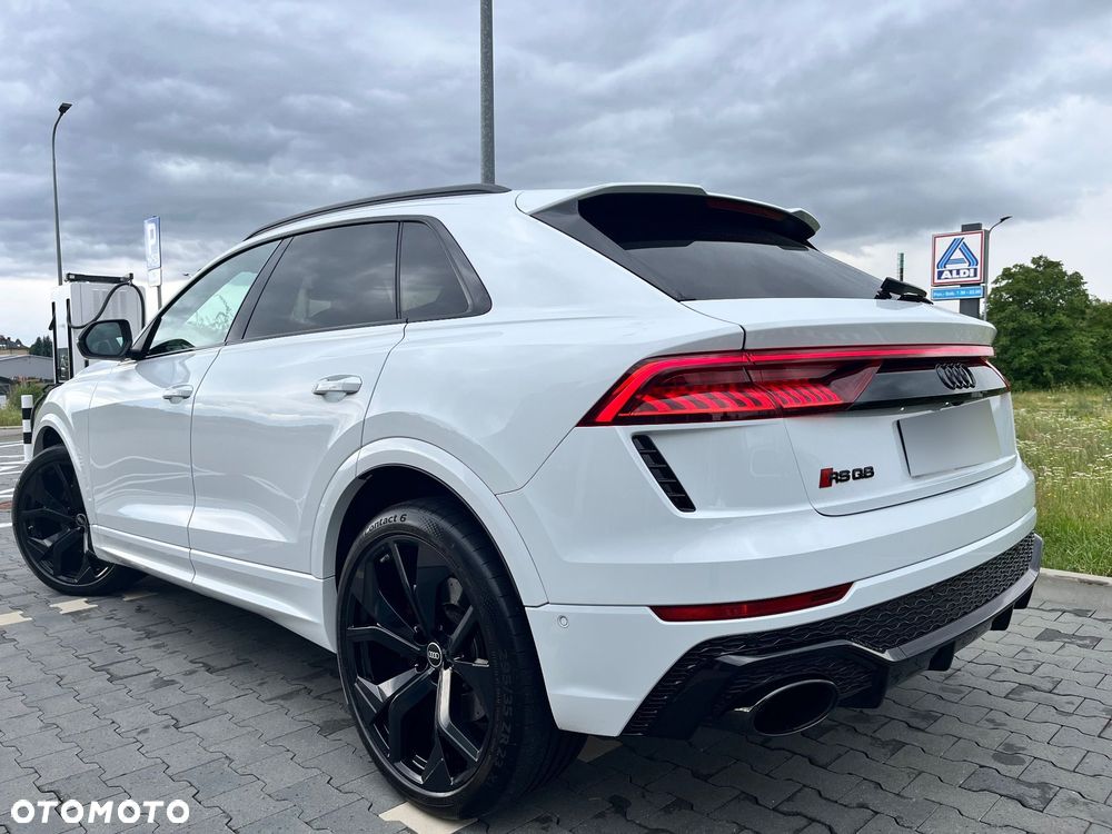 Audi RS Q8 - 4