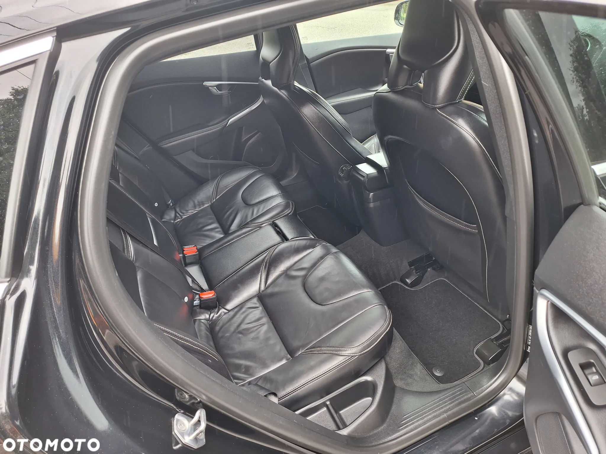 Volvo V40 D4 RDesign - 33