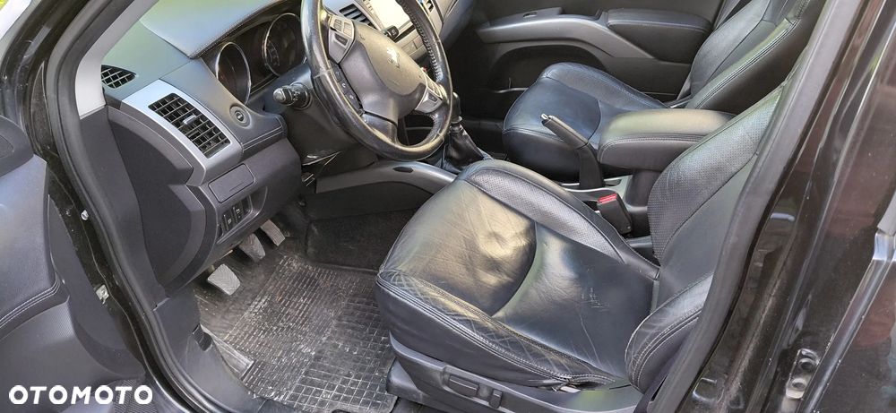 Peugeot 4007 - 4