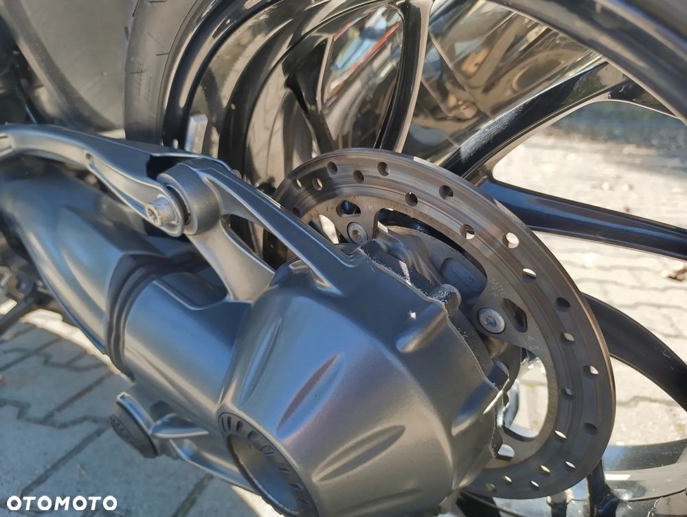 BMW K - 9