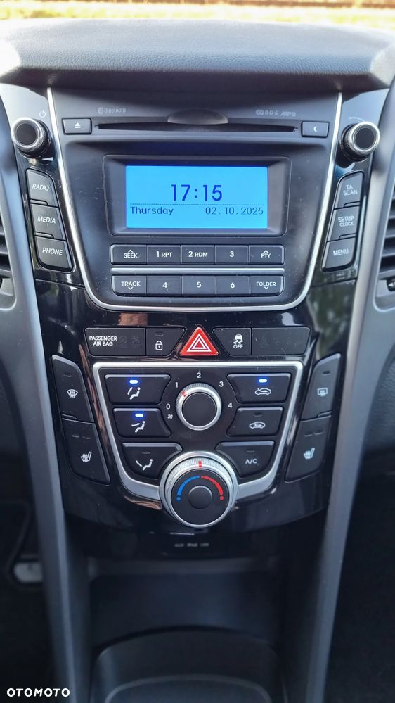 Hyundai i30 1.4 Passion - 22