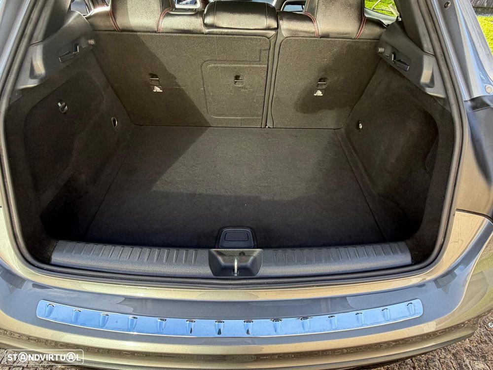 Mercedes-Benz GLA 220 CDI 4Matic 7G-DCT AMG Line — fotografia 10