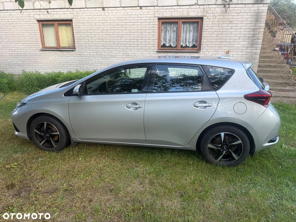 Toyota Auris 1.33 VVT-i Active - 1
