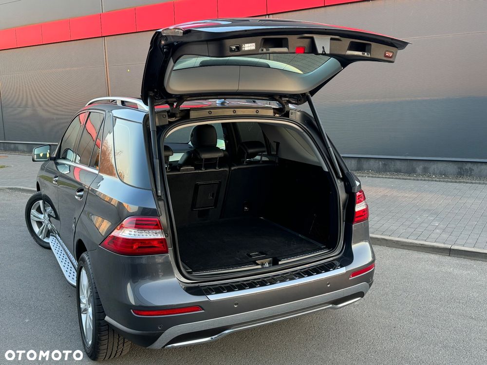 Mercedes-Benz ML - 11