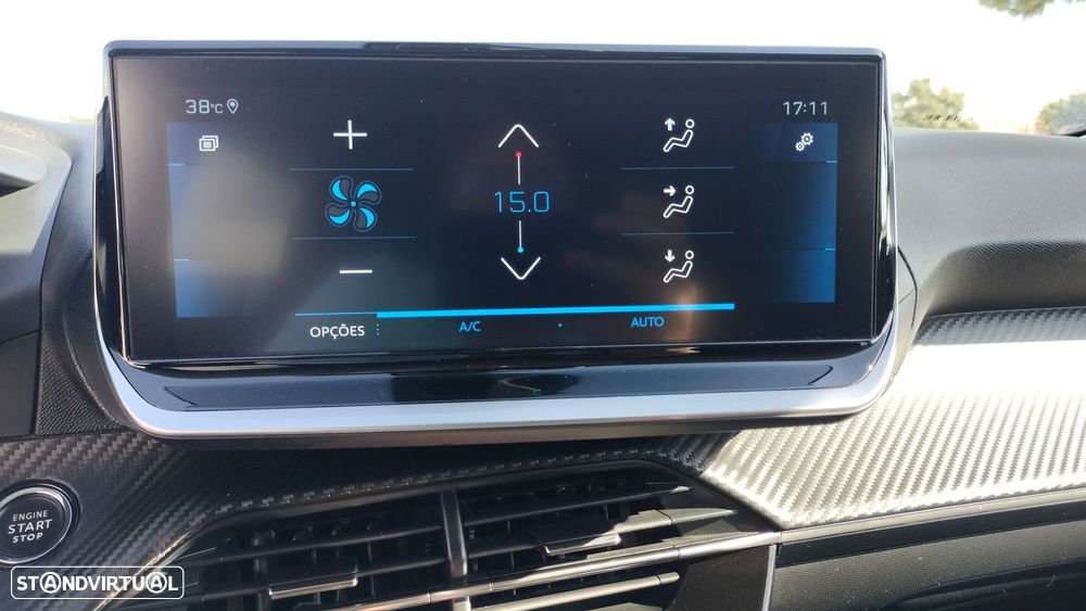 Peugeot 2008 1.2 PureTech Allure Pack EAT8 - 23