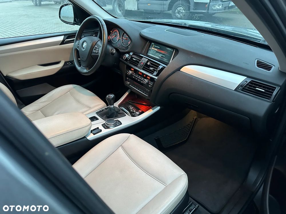 BMW X3 xDrive20d xLine - 9