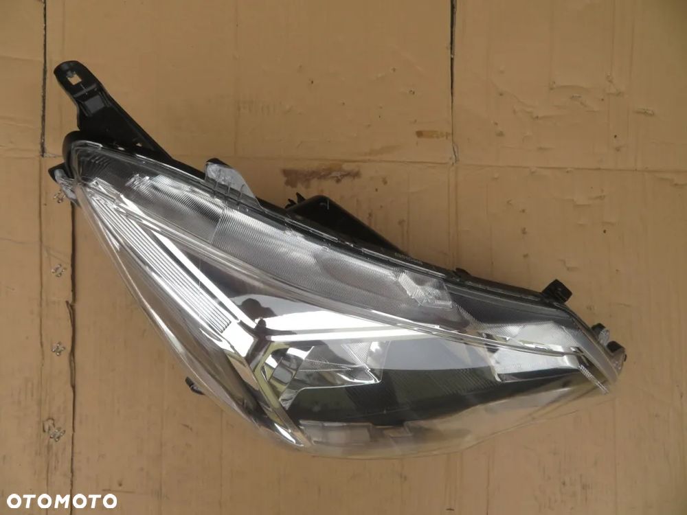 REFLEKTOR PRAWY MITSUBISHI SPACE STAR II LIFT 19R- KRAKÓW - 7