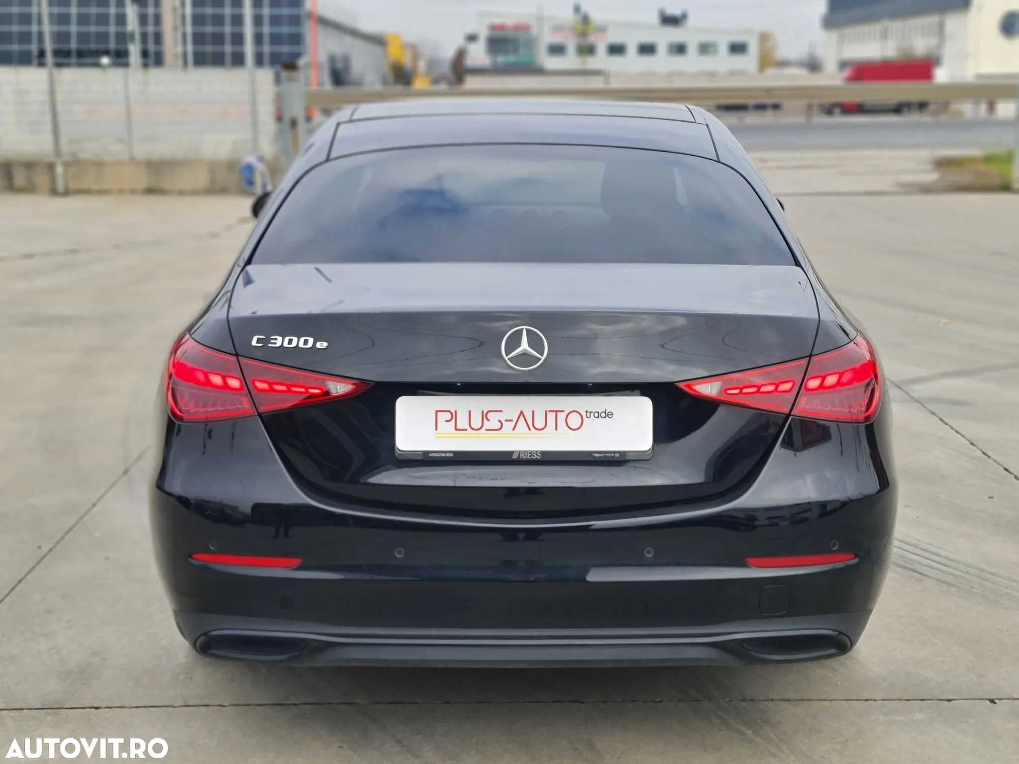 Mercedes-Benz C 300 e T 9G-TRONIC Edition Avantgarde - 5
