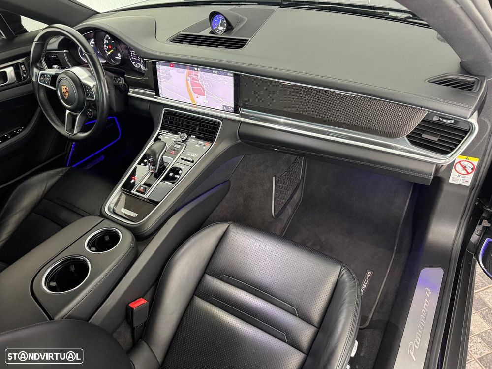 Porsche Panamera Sport Turismo 4 E-Hybrid Platinum Edition - 23