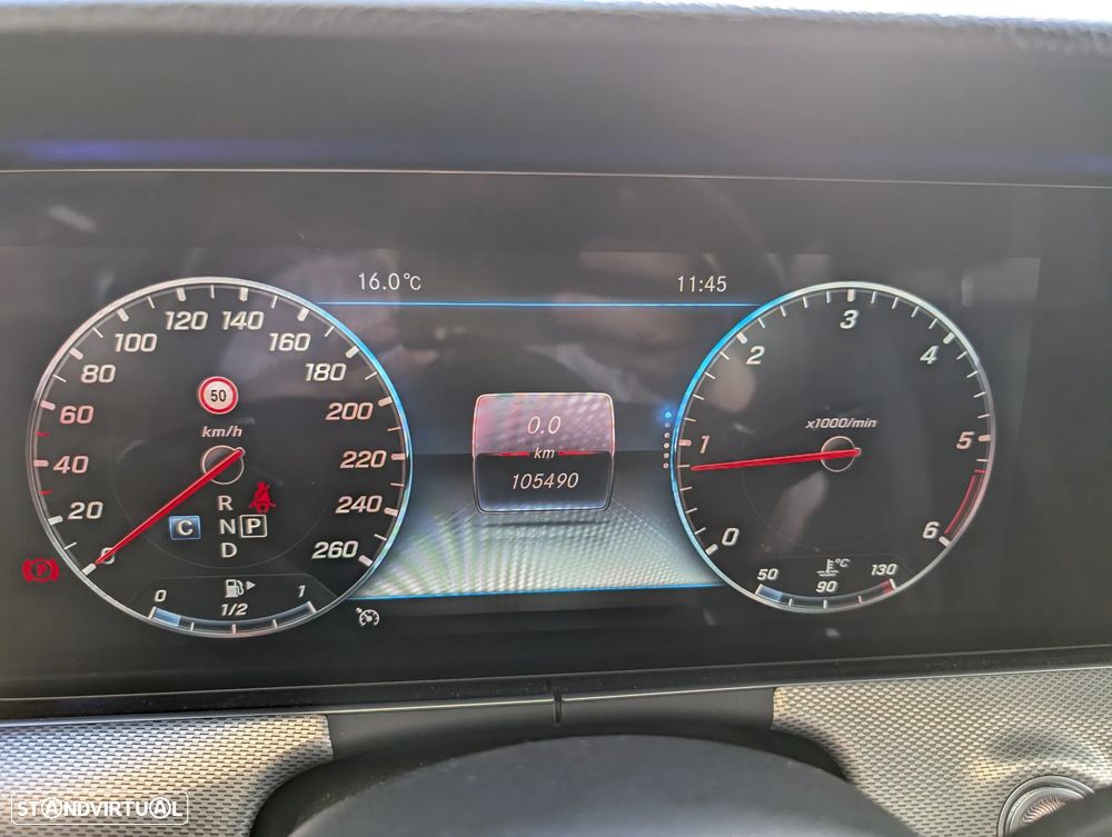 Mercedes-Benz E 300 d AMG - 19