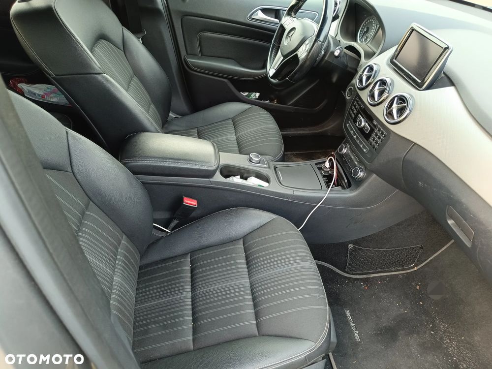 Mercedes-Benz Klasa B 220 4Matic 7G-DCT - 9