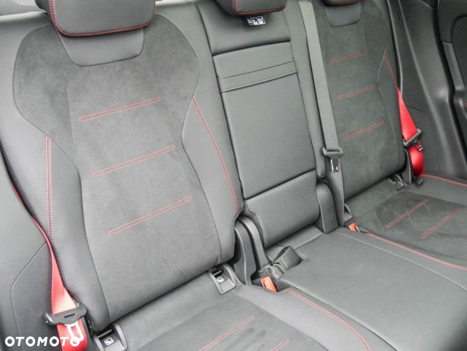 Mercedes-Benz GLA AMG 35 mHEV 4-Matic 8G-DCT - 16