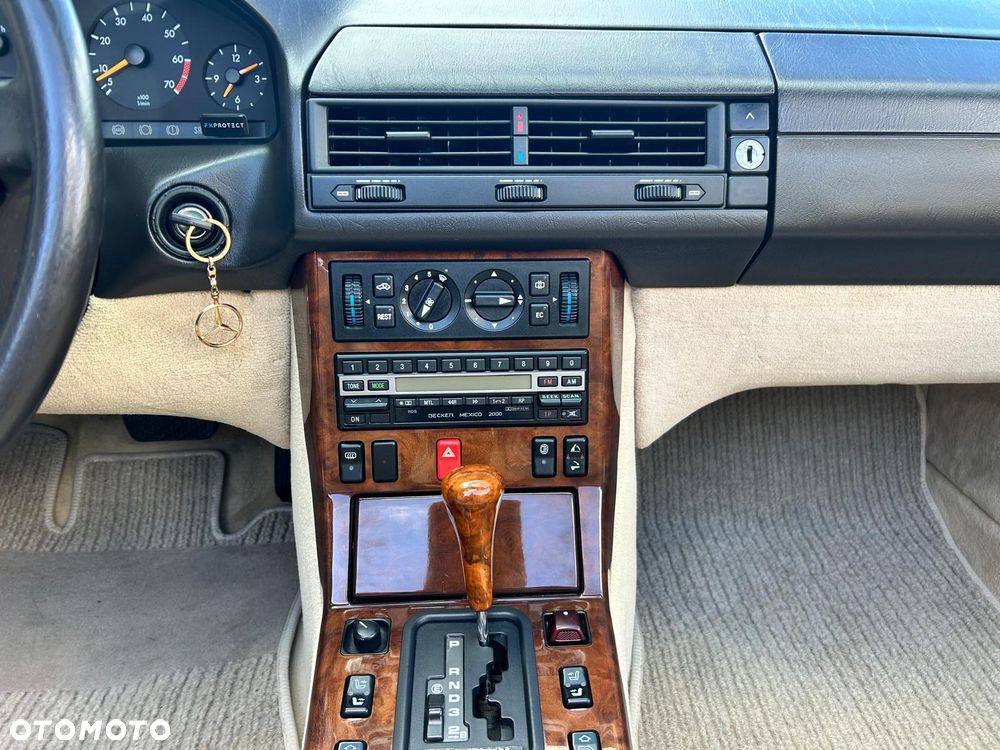 Mercedes-Benz SL - 13