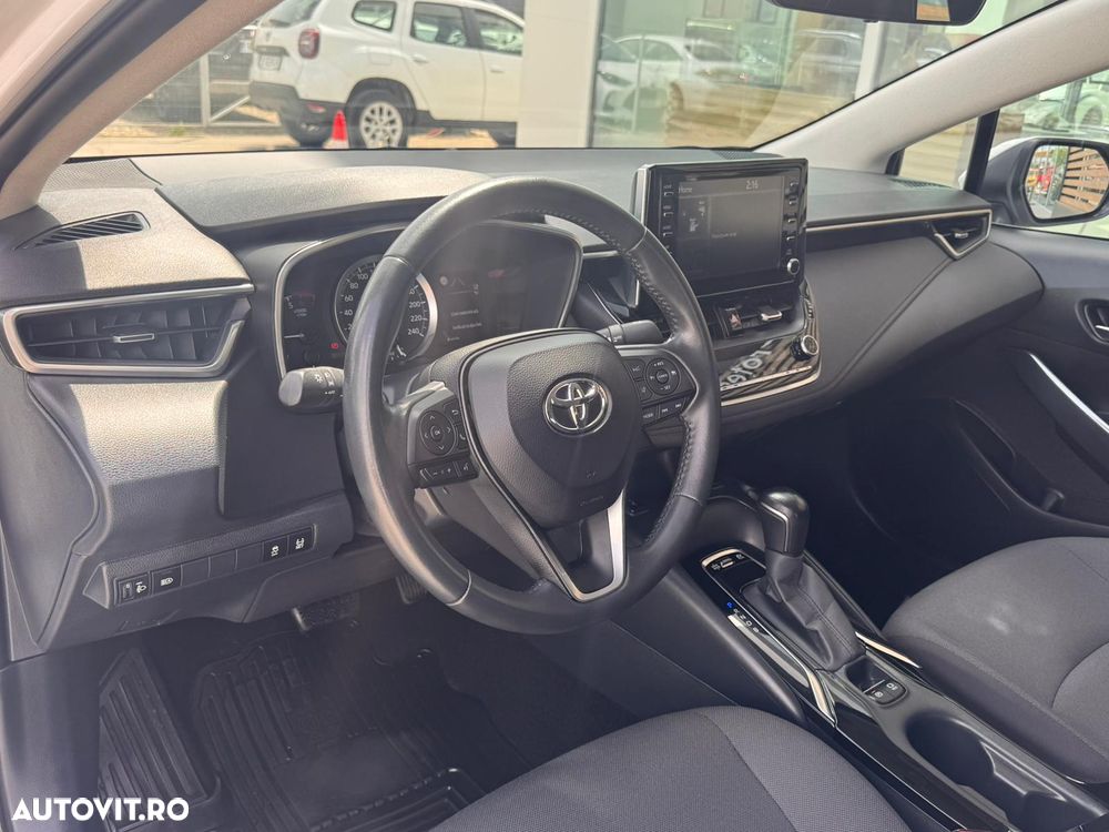 Toyota Corolla 1.8 HSD Business - 15