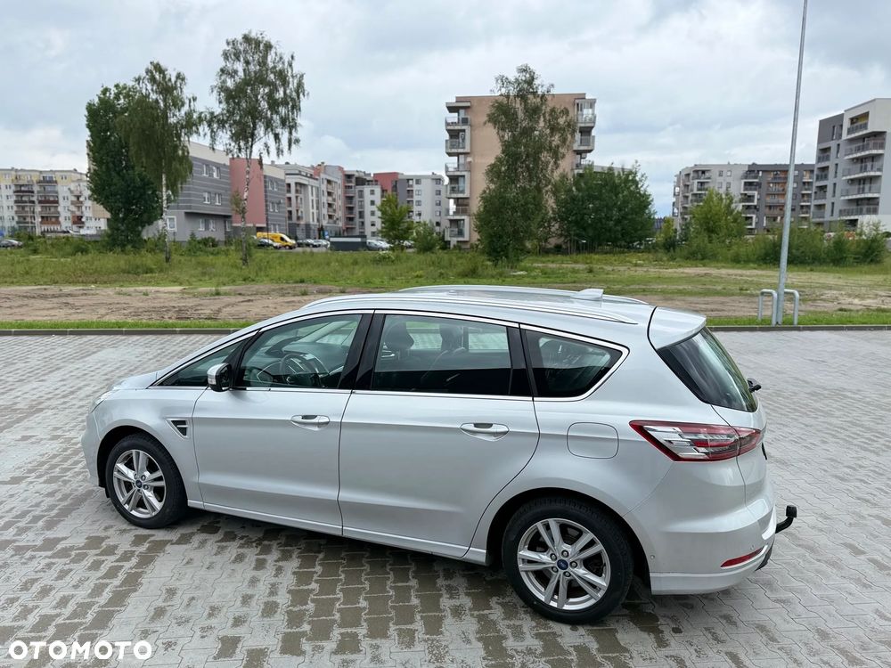 Ford S-Max - 8