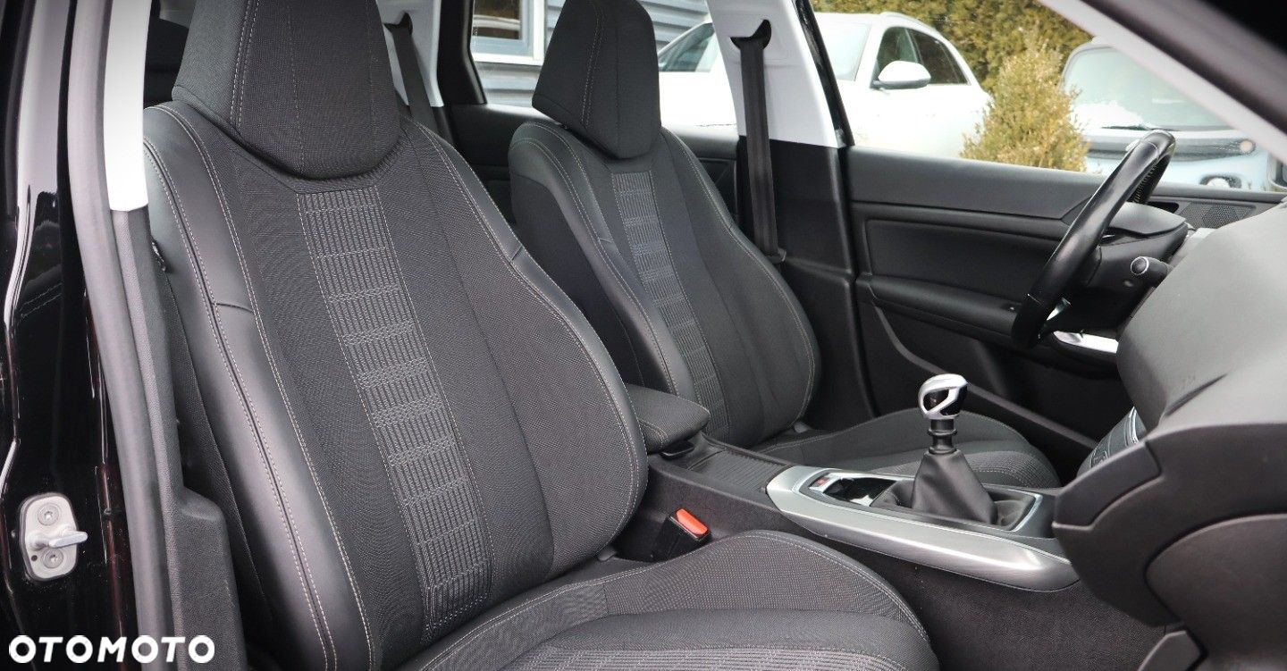 Peugeot 308 - 15
