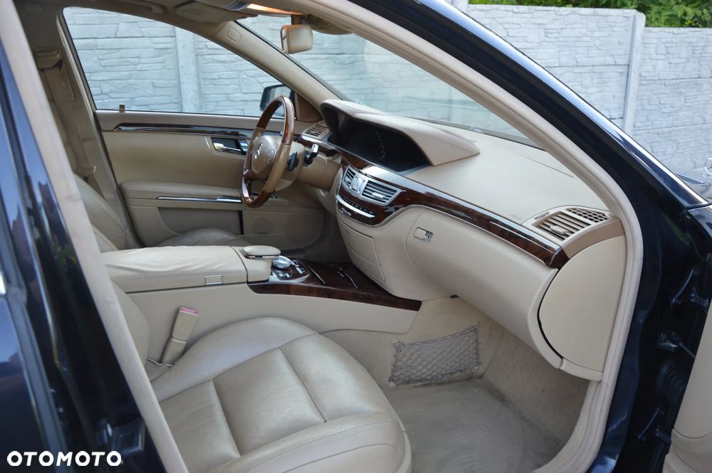 Mercedes-Benz Klasa S 500 L 4Matic 7G-TRONIC - 13