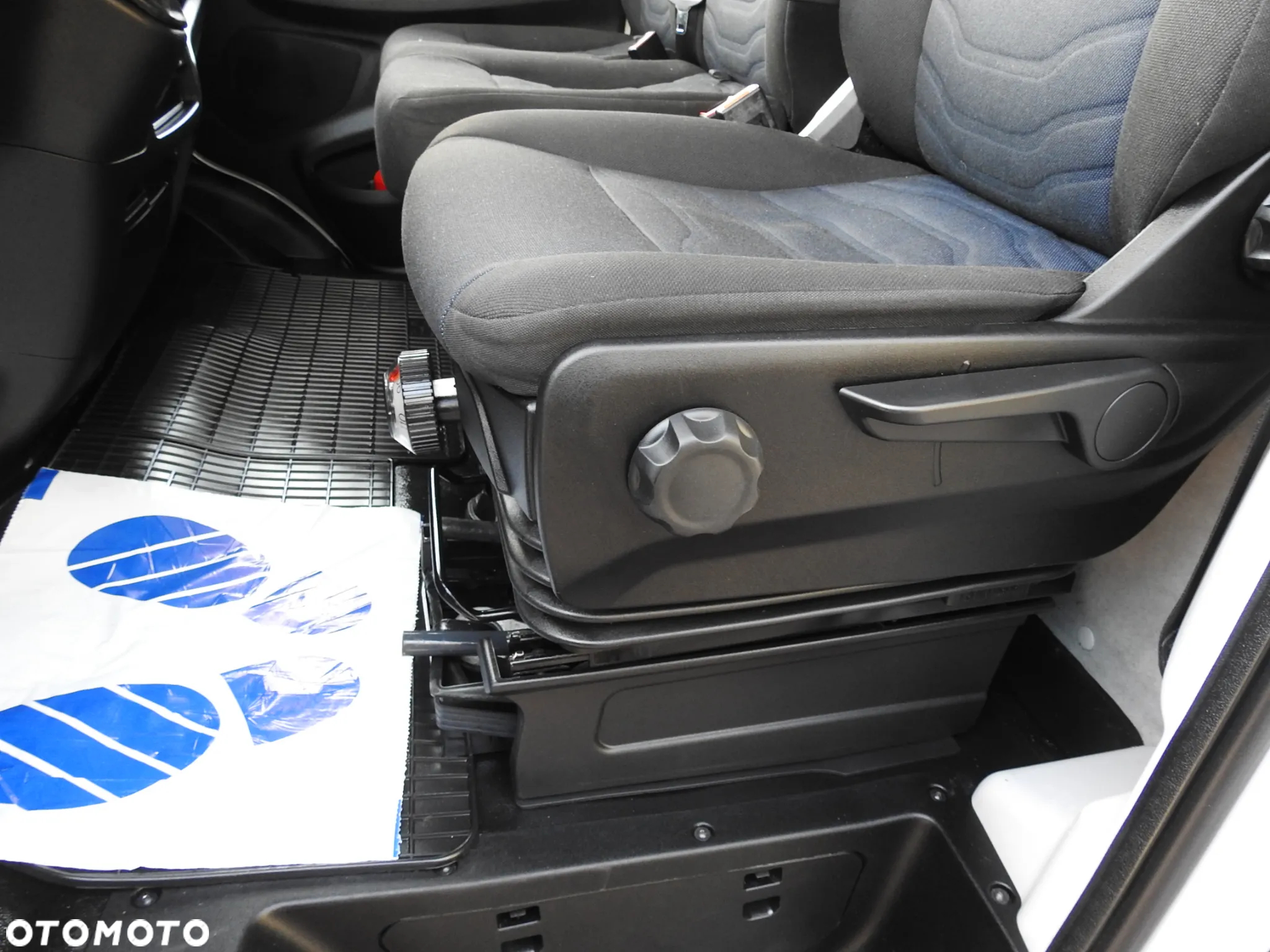 Iveco DAILY 50C18 PLANDEKA WINDA 10 PALET WEBASTO TEMPOMAT NAWIGACJA KLIMATYZACJA LEDY BLIŹNIACZE KOŁA 180KM [ 436150 ] - 28